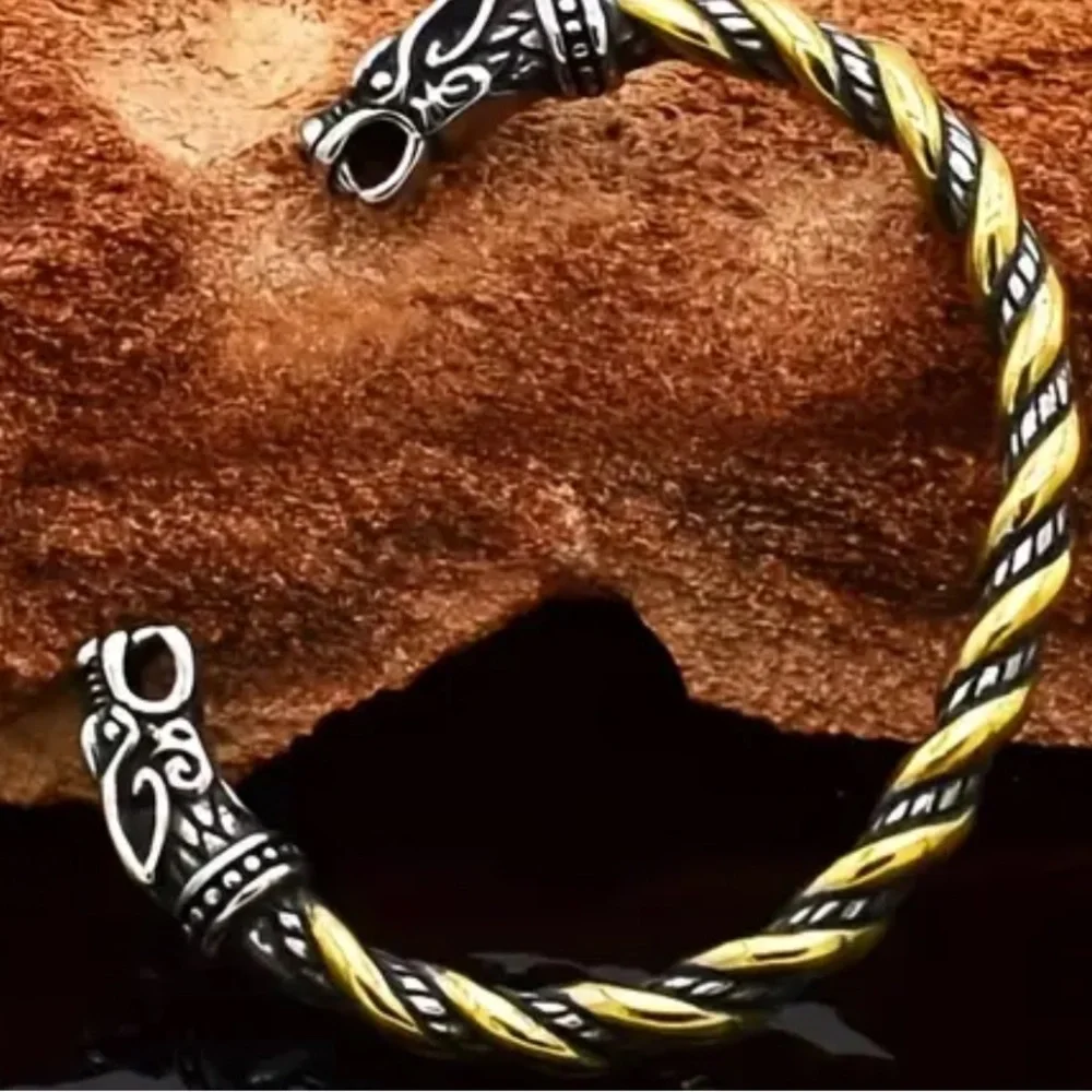 Dragon bracelet